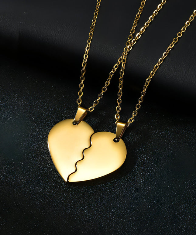 💞 Couple Heart Puzzle Necklace – Two Halves, One Love