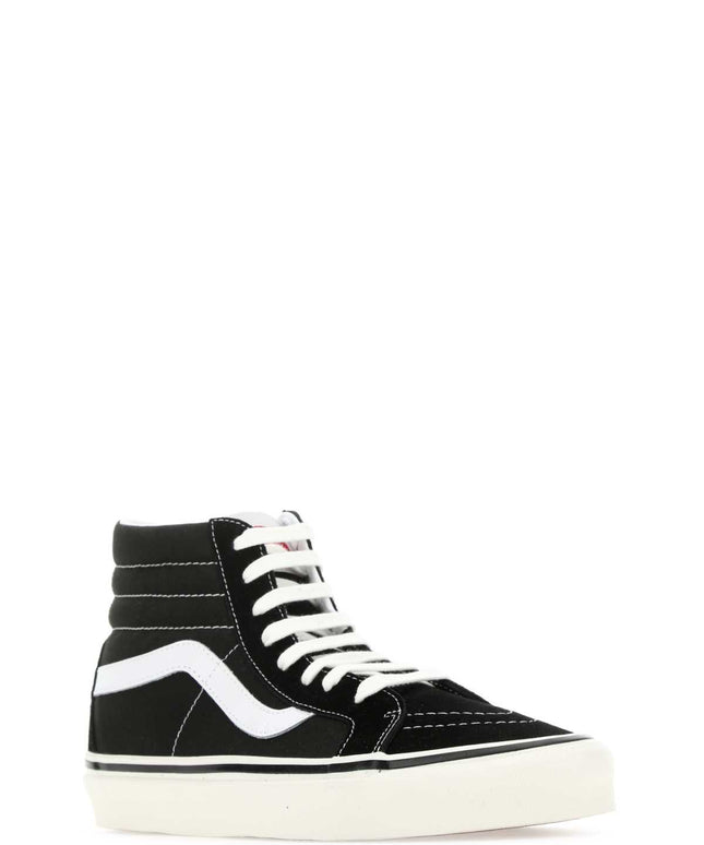 1094504 VANS men's outdoor travel walking casual shoes