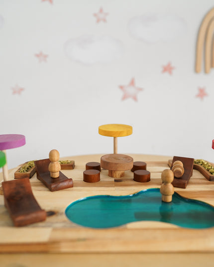 QToys Australia (USA) GNOMES RESORT