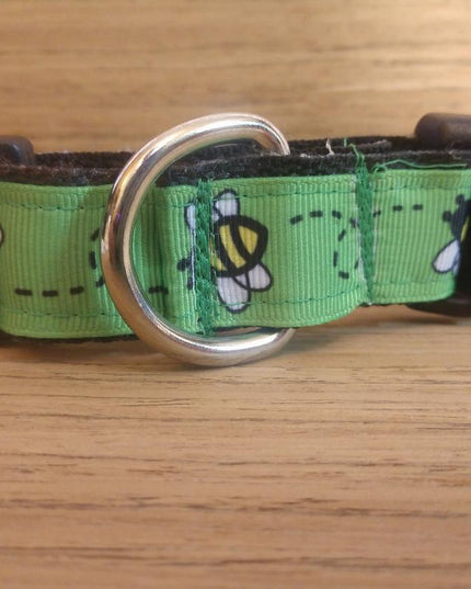 Leash/ Large/ Bees