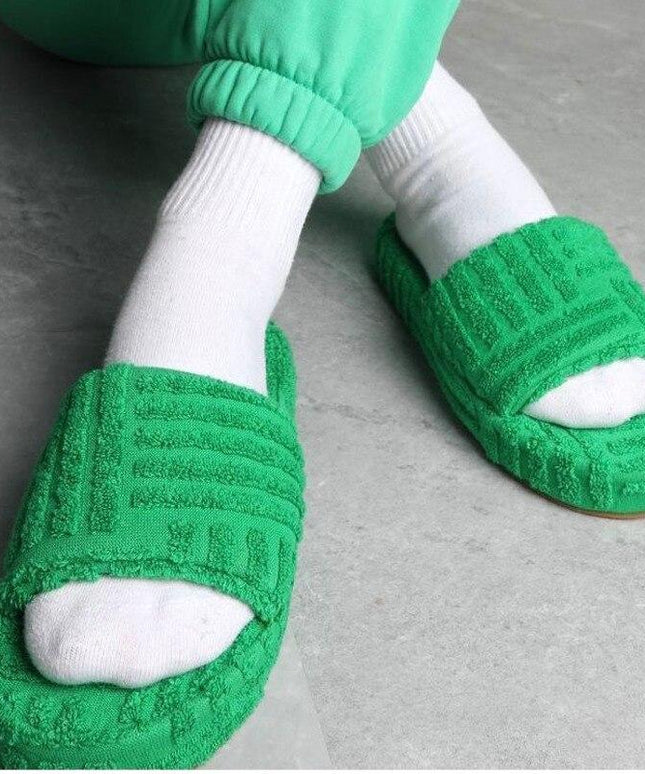 2021 Flat Furry Slippers Thick Sole Open Toe Women Slides