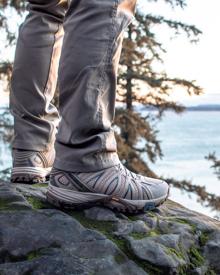 ROCKROOSTER Bedrock Sand 6 Inch Waterproof Hiking Boots with VIBRAM®