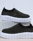 Black / 10