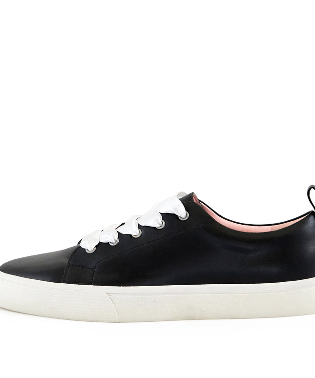 Women's Vancouver Wide Lace Sneaker Black