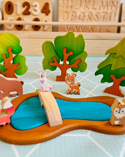 QToys Australia (USA) Woodland Animal Play Set