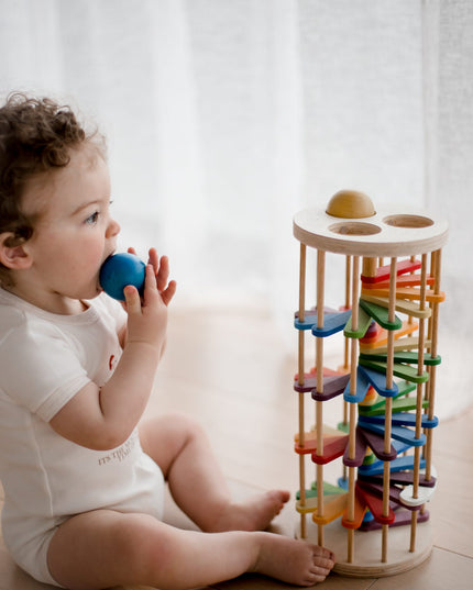 QToys Australia (USA) Pound A Ball Tower