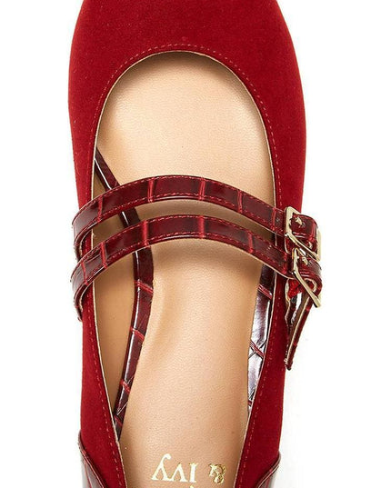 Womens Sahara Red Flat Shoes (size 6.5)